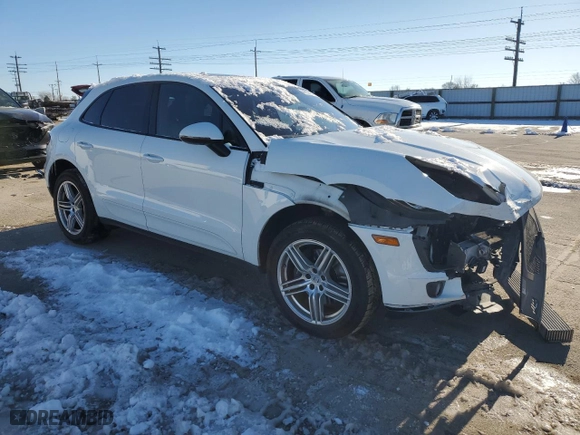 2018 Porsche Macan with VIN WP1AA2A52JLB02714, listed as a Copart auction lot 44530285 with 35,790 mi miles and Salvage Title. Bid and sale history available at carsss.com. Image 4.