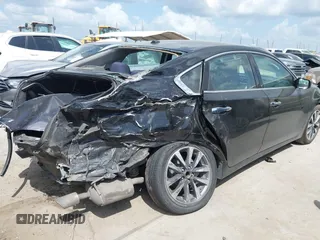 2017 Nissan Altima SV with VIN 1N4AL3AP5HC193464, listed as a IAAI auction lot 42558731 with 188,916 mi miles and . Bid and sale history available at DreamBid. Image 4.