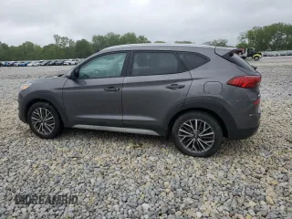 2020 Hyundai Tucson SEL z VIN KM8J3CAL3LU178581, wystawiony jako Copart lot #58234395 z przebiegiem 168 452 mil mil oraz Czysty tytuł • Clean title. Historia ofert i sprzedaży dostępna na DreamBid. Obrazek 2.