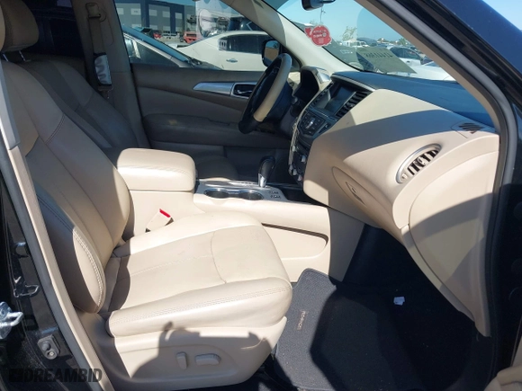 2017 Nissan Pathfinder SV with VIN 5N1DR2MN1HC660630, listed as a IAAI auction lot 41441368 with 128,528 mi miles. Bid and sale history available at carsss.com. Image 5.