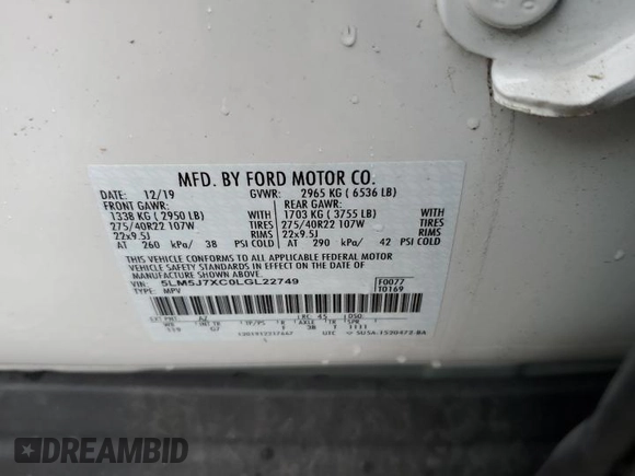 2020 Lincoln Aviator Reserve z VIN 5LM5J7XC0LGL22749, wystawiony jako Copart lot #55477675 z przebiegiem 61 286 mil mil oraz Szkoda całkowita • Salvage title. Historia ofert i sprzedaży dostępna na DreamBid. Obrazek 14.