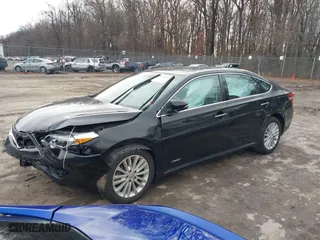 2015 Toyota Avalon Hybrid XLE Touring with VIN 4T1BD1EB1FU041506, listed as a IAAI auction lot 41238124 with 135,256 mi miles. Bid and sale history available at carsss.com. Image 17.