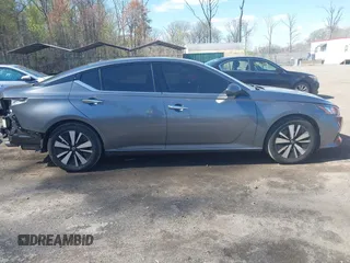 2020 Nissan Altima 2.5 SL with VIN 1N4BL4EV0LC183713, listed as a IAAI auction lot 41985882 with 90,704 mi miles. Bid and sale history available at carsss.com. Image 13.