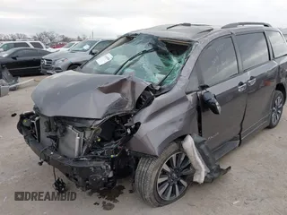 2019 Toyota Sienna XLE Auto Access Seat with VIN 5TDYZ3DC7KS994001, listed as a IAAI auction lot 41145968 with 14,024 mi miles. Bid and sale history available at carsss.com. Image 6.