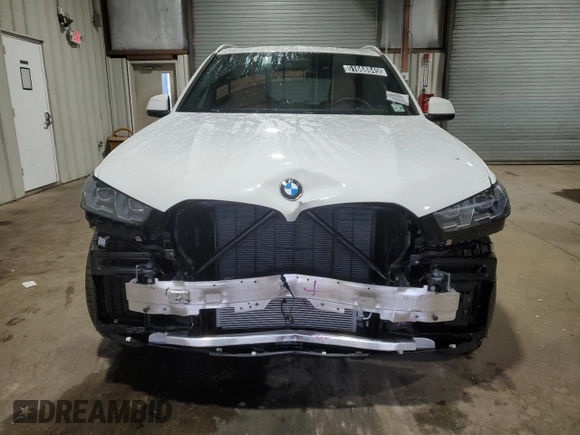 2025 BMW X5 xDrive40i with VIN 5UX23EU09S9Z39667, listed as a Copart auction lot 51668845 with 2,792 mi miles and Clean Title. Bid and sale history available at carsss.com. Image 5.