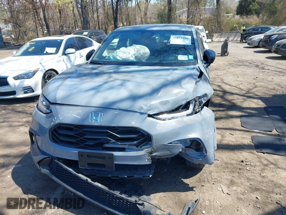 2024 Honda HR-V Sport z VIN 3CZRZ2H51RM771256, wystawiony jako IAAI lot #42051986 z przebiegiem 14 209 mil mil oraz . Historia ofert i sprzedaży dostępna na DreamBid. Obrazek 12.