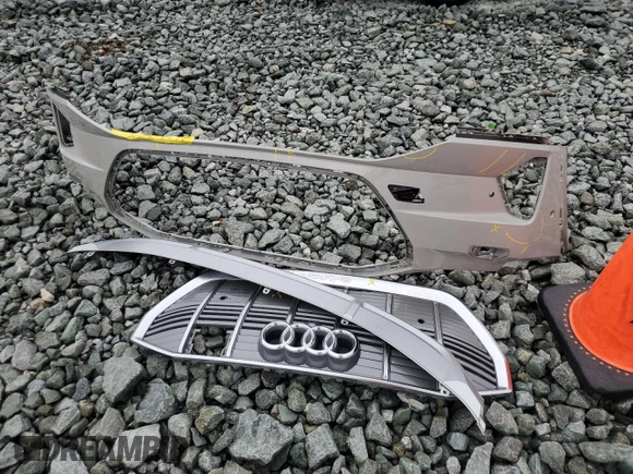 2019 Audi e-tron Prestige z VIN WA1VAAGE6KB021737, wystawiony jako Copart lot #44444585 z przebiegiem 37 227 mil mil oraz Szkody całkowita. Historia ofert i sprzedaży dostępna na DreamBid. Obrazek 13.