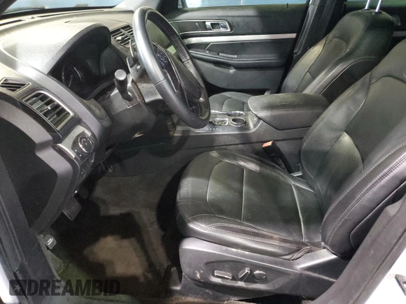 2017 Ford Explorer XLT z VIN 1FM5K7D89HGE38846, wystawiony jako Copart lot #47632665 z przebiegiem 136 169 mil mil oraz Czysty tytuł • Clean title. Historia ofert i sprzedaży dostępna na DreamBid. Obrazek 7.