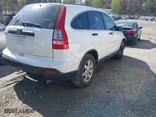 2008 Honda CR-V LX with VIN 3CZRE38398G701033, listed as a IAAI auction lot 41940536 with 252,051 mi miles. Bid and sale history available at carsss.com. Image 4.