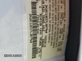 2007 Nissan Versa SL z VIN 3N1BC13E07L387968, wystawiony jako Copart lot #56212805 z przebiegiem 223 651 mil mil oraz Szkoda całkowita • Salvage title. Historia ofert i sprzedaży dostępna na DreamBid. Obrazek 13.