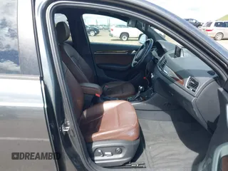 2018 Audi Q3 Premium with VIN WA1ECCFS4JR029578, listed as a IAAI auction lot 41920030 with 81,508 mi miles and . Bid and sale history available at DreamBid. Image 5.