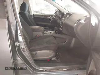 2013 Nissan Pathfinder SV with VIN 5N1AR2MMXDC611964, listed as a IAAI auction lot 41011430 with 207,409 mi miles. Bid and sale history available at carsss.com. Image 5.