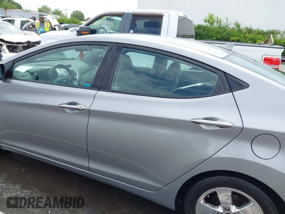 2012 Hyundai Elantra GLS с VIN KMHDH4AE7CU364937, выставлен на аукционе IAAI как лот 42312743 с пробегом 170 695 миль миль и . История ставок и продаж доступна на DreamBid. Изображение 15.