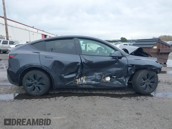 2024 Tesla Model Y с VIN 7SAYGDED6RF102745, выставлен на аукционе IAAI как лот 41824709 с пробегом 13 842 миль миль и . История ставок и продаж доступна на DreamBid. Изображение 13.