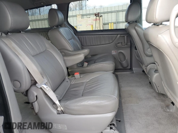 2010 Toyota Sienna XLE with VIN 5TDDK4CC0AS032292, listed as a Copart auction lot 48085825 with 127,599 mi miles and Clean title. Bid and sale history available at DreamBid. Image 11.