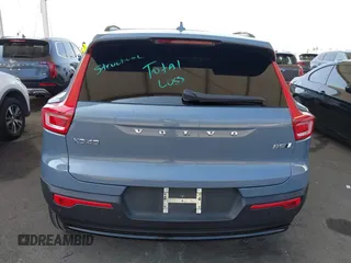 2023 Volvo XC40 Ultimate Dark Theme z VIN YV4L12UX9P2952245, wystawiony jako IAAI lot #42205666 z przebiegiem 19 952 mil mil oraz . Historia ofert i sprzedaży dostępna na DreamBid. Obrazek 16.