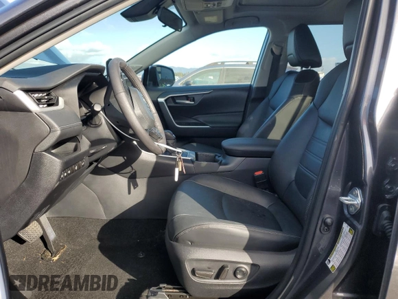 2024 Toyota RAV4 XLE Premium with VIN 2T3A1RFV9RC404627, listed as a Copart auction lot 46547265 with 19,214 mi miles and Salvage Title. Bid and sale history available at carsss.com. Image 7.