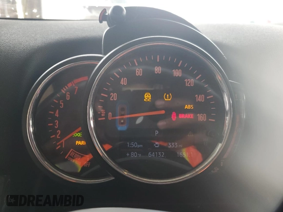 2018 MINI Countryman Cooper S with VIN WMZYT3C32J3E93605, listed as a Copart auction lot 75333004 with 64,132 mi miles and Salvage Title. Bid and sale history available at carsss.com. Image 9.