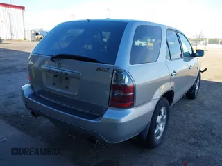 2005 Acura MDX with VIN 2HNYD18285H559795, listed as a IAAI auction lot 41230328 with 194,283 mi miles. Bid and sale history available at carsss.com. Image 4.