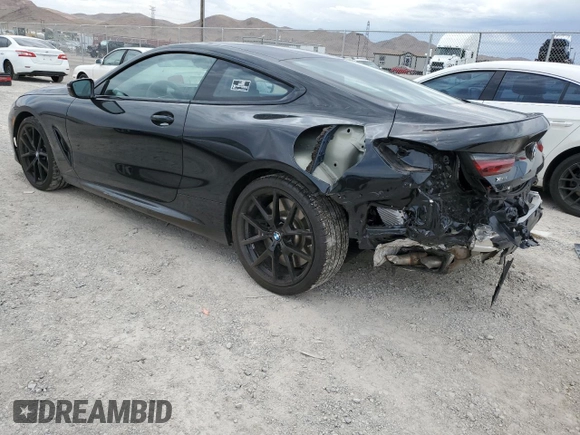 2022 BMW 8 Series M850i xDrive z VIN WBABC4C04NCJ45659, wystawiony jako Copart lot #64786713 z przebiegiem 18 091 mil mil oraz . Historia ofert i sprzedaży dostępna na DreamBid. Obrazek 2.