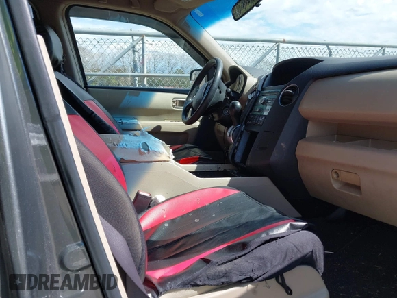 2009 Honda Pilot EX with VIN 5FNYF48419B048492, listed as a IAAI auction lot 41716906 with 175,471 mi miles. Bid and sale history available at carsss.com. Image 5.