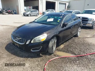 2012 Volvo S60 T6 with VIN YV1902FH4C2023235, listed as a IAAI auction lot 41659705 with 177,668 mi miles. Bid and sale history available at carsss.com. Image 17.