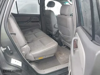 2003 Toyota Sequoia Limited with VIN 5TDBT48A73S184746, listed as a IAAI auction lot 41488014 with 298,447 mi miles. Bid and sale history available at carsss.com. Image 8.