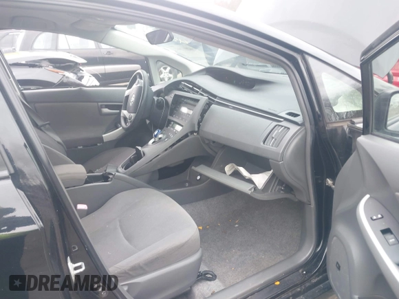2011 Toyota Prius I with VIN JTDKN3DU2B1385471, listed as a IAAI auction lot 42017682 with 136,304 mi miles. Bid and sale history available at carsss.com. Image 5.