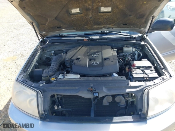 2005 Toyota 4Runner SR5 with VIN JTEBU14R750071095, listed as a IAAI auction lot 41803407 with 266,032 mi miles. Bid and sale history available at carsss.com. Image 10.