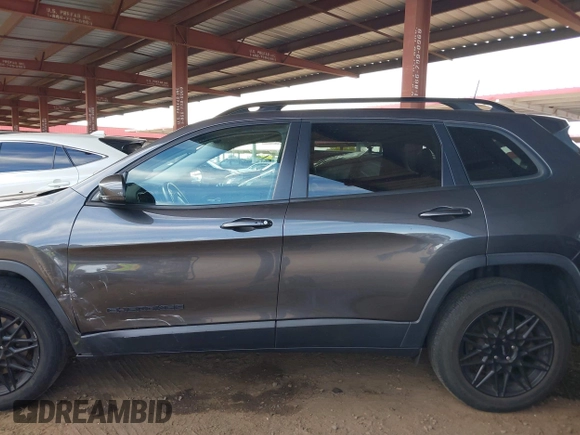 2019 Jeep Cherokee Latitude Plus с VIN 1C4PJMLB7KD400634, выставлен на аукционе IAAI как лот 42173611 с пробегом 77 007 миль миль и . История ставок и продаж доступна на DreamBid. Изображение 14.