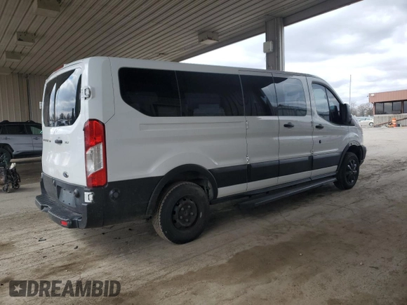 2019 Ford Transit Passenger XL z VIN 1FBZX2ZM6KKA60154, wystawiony jako Copart lot #52922675 z przebiegiem Nie podano mil oraz Tytuł czysty. Historia ofert i sprzedaży dostępna na DreamBid. Obrazek 3.