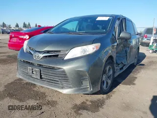 2018 Toyota Sienna LE Auto Access Seat with VIN 5TDKZ3DC5JS932357, listed as a IAAI auction lot 41332285 with 120,559 mi miles. Bid and sale history available at carsss.com. Image 17.