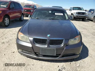 2006 BMW 3 Series 330i z VIN WBAVB33556KS36808, wystawiony jako Copart lot #50209425 z przebiegiem 156 235 mil mil oraz Czysty tytuł • Clean title. Historia ofert i sprzedaży dostępna na DreamBid. Obrazek 5.