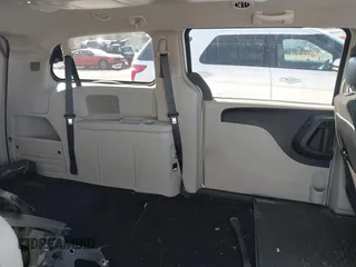 2012 Chrysler Town & Country Touring with VIN 2C4RC1BG9CR170138, listed as a IAAI auction lot 41902540 with 139,201 mi miles. Bid and sale history available at carsss.com. Image 8.