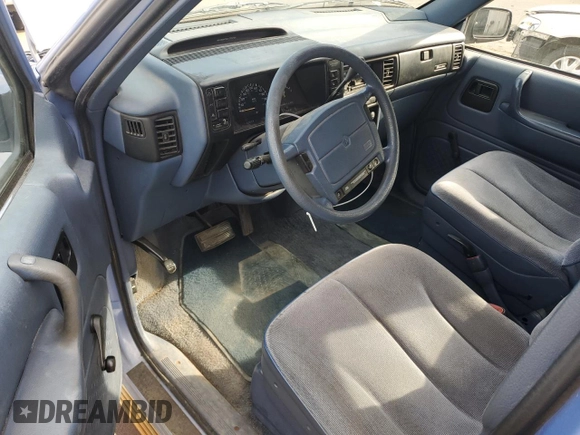 1993 Dodge Caravan z VIN 2B4GH2533PR287787, wystawiony jako Copart lot #71940684 z przebiegiem 107 939 mil mil oraz Szkoda całkowita • Salvage title. Historia ofert i sprzedaży dostępna na DreamBid. Obrazek 8.