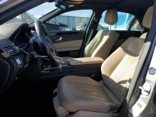2011 Mercedes-Benz E 550 Luxury with VIN WDDHF7CB8BA305630, listed as a Copart auction lot 41521955 with 141,587 mi miles and Salvage Title. Bid and sale history available at DreamBid. Image 7.