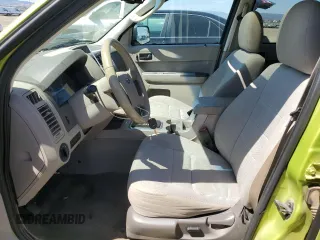2012 Ford Escape XLT z VIN 1FMCU0D74CKA12634, wystawiony jako Copart lot #56332815 z przebiegiem 149 390 mil mil oraz Szkoda całkowita • Salvage title. Historia ofert i sprzedaży dostępna na DreamBid. Obrazek 7.