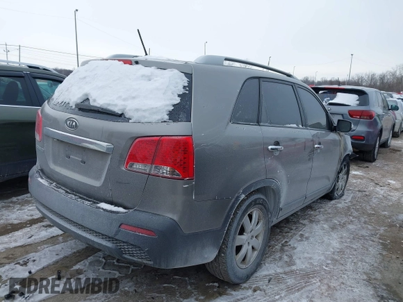 2011 Kia Sorento LX with VIN 5XYKT4A11BG043208, listed as a IAAI auction lot 41385671 with 1 mi miles. Bid and sale history available at carsss.com. Image 4.