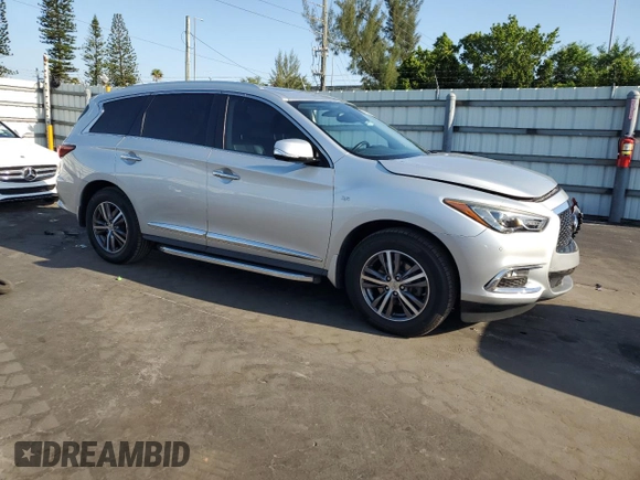2019 Infiniti QX60 Luxe z VIN 5N1DL0MN2KC500690, wystawiony jako Copart lot #56968985 z przebiegiem 69 870 mil mil oraz Szkoda całkowita • Salvage title. Historia ofert i sprzedaży dostępna na DreamBid. Obrazek 4.