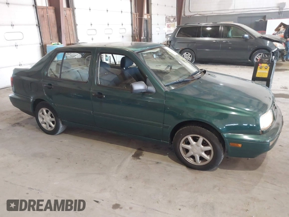 1997 Volkswagen Jetta with VIN 3VWSB81H2VM004333, listed as a IAAI auction lot 41443404 with 172,479 mi miles and . Bid and sale history available at DreamBid. Image 1.