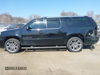 2014 Cadillac Escalade ESV Premium z VIN 1GYS4JEF7ER143539, wystawiony jako IAAI lot #41802142 z przebiegiem 174 584 mil mil oraz . Historia ofert i sprzedaży dostępna na DreamBid. Obrazek 14.