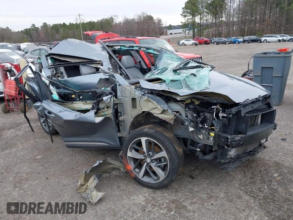 2019 Hyundai Kona Limited with VIN KM8K33A53KU246138, listed as a IAAI auction lot 41752674 with 154,670 mi miles. Bid and sale history available at carsss.com. Image 1.