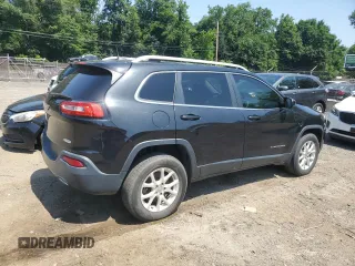 2016 Jeep Cherokee Altitude with VIN 1C4PJMCB6GW101759, listed as a Copart auction lot 62209745 with 89,820 mi miles and Clean title. Bid and sale history available at DreamBid. Image 3.