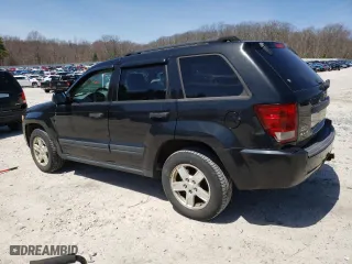 2005 Jeep Grand Cherokee Laredo with VIN 1J4GR48K95C628365, listed as a Copart auction lot 52524515 with 214,630 mi miles and Clean Title. Bid and sale history available at carsss.com. Image 2.