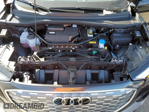 2024 Audi Q4 e-tron Premium Plus with VIN WA1LUBFZ2RP036788, listed as a Copart auction lot 47398845 with 2,034 mi miles and Salvage Title. Bid and sale history available at DreamBid. Image 12.