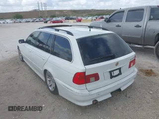 2002 BMW 5 Series 525iAT with VIN WBADS43482GD86937, listed as a IAAI auction lot 41940547 with 196,458 mi miles. Bid and sale history available at carsss.com. Image 3.