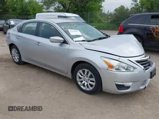 2015 Nissan Altima 2.5 z VIN 1N4AL3APXFN874317, wystawiony jako IAAI lot #42436391 z przebiegiem 97 238 mil mil oraz . Historia ofert i sprzedaży dostępna na DreamBid. Obrazek 1.