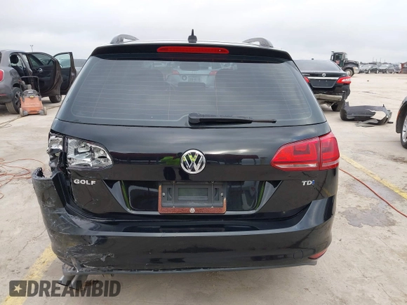 2015 Volkswagen Golf SportWagen TDI SE with VIN 3VWFA7AU8FM507037, listed as a IAAI auction lot 41491550 with 116,751 mi miles. Bid and sale history available at carsss.com. Image 16.