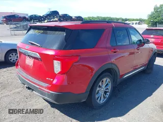 2022 Ford Explorer XLT z VIN 1FMSK8DH2NGC09901, wystawiony jako IAAI lot #42288417 z przebiegiem 40 752 mil mil oraz . Historia ofert i sprzedaży dostępna na DreamBid. Obrazek 4.