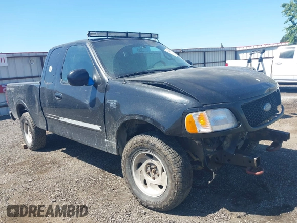 2001 Ford F-150 XL z VIN 2FTRX18L41CA04375, wystawiony jako IAAI lot #42443767 z przebiegiem 345 170 mil mil oraz . Historia ofert i sprzedaży dostępna na DreamBid. Obrazek 1.